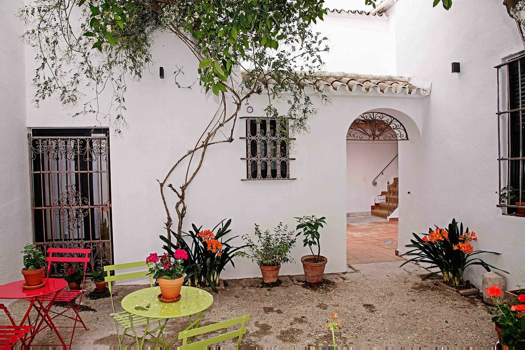 Selecta Apartments Los Venerables Sevilla Exteriör bild