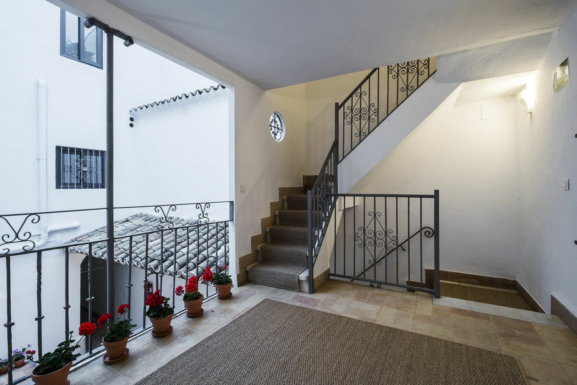 Selecta Apartments Los Venerables Sevilla Exteriör bild