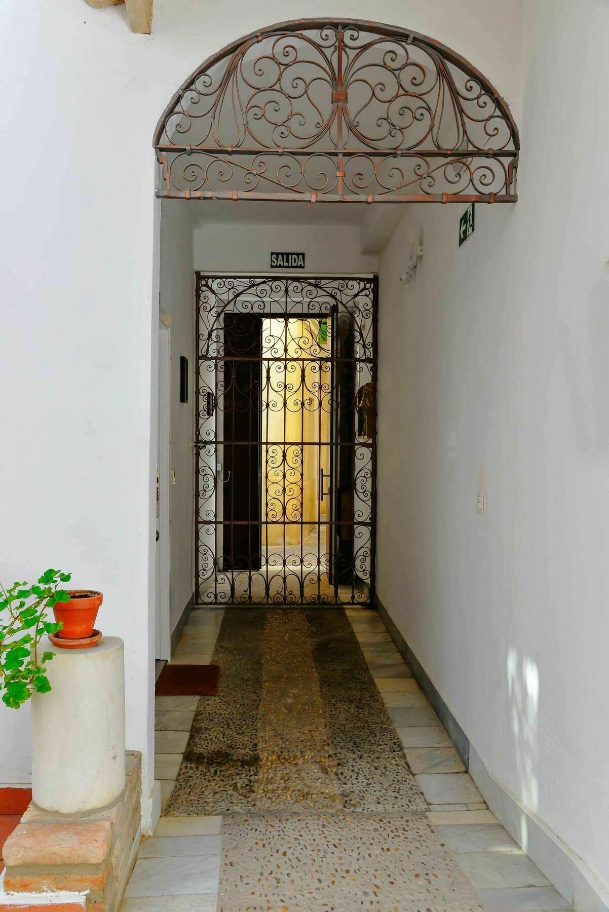 Selecta Apartments Los Venerables Sevilla Exteriör bild